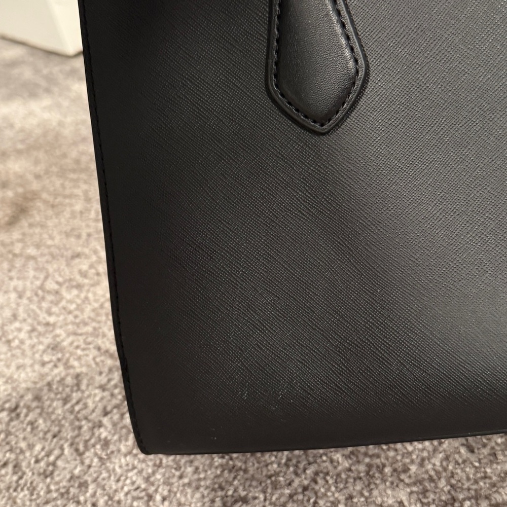 Michael Kors Sheila Medium Satchel - Picture 10 of 10